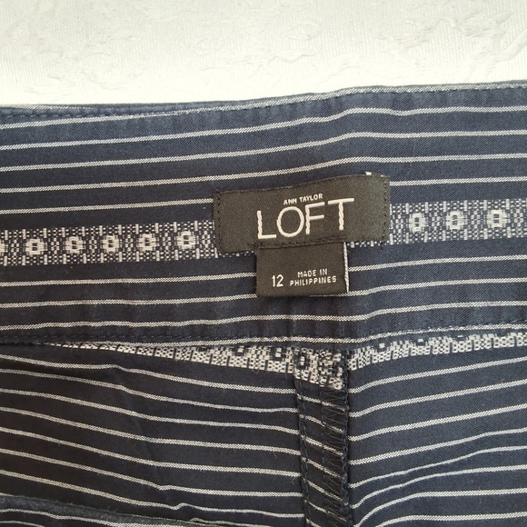 ANN TAYLOR LOFT Embroidered Shorts Size 12 - Picture 7 of 8